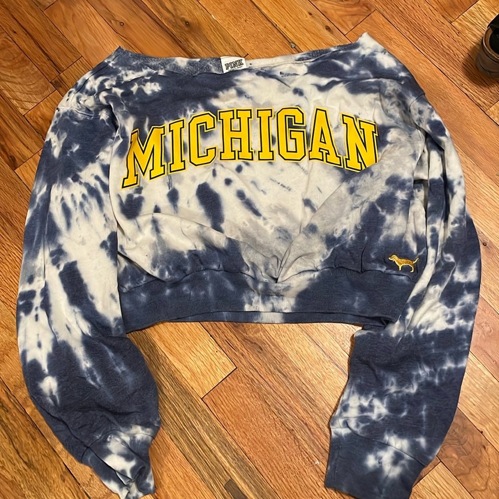 Michigan cropped off shoulder sweatshirt